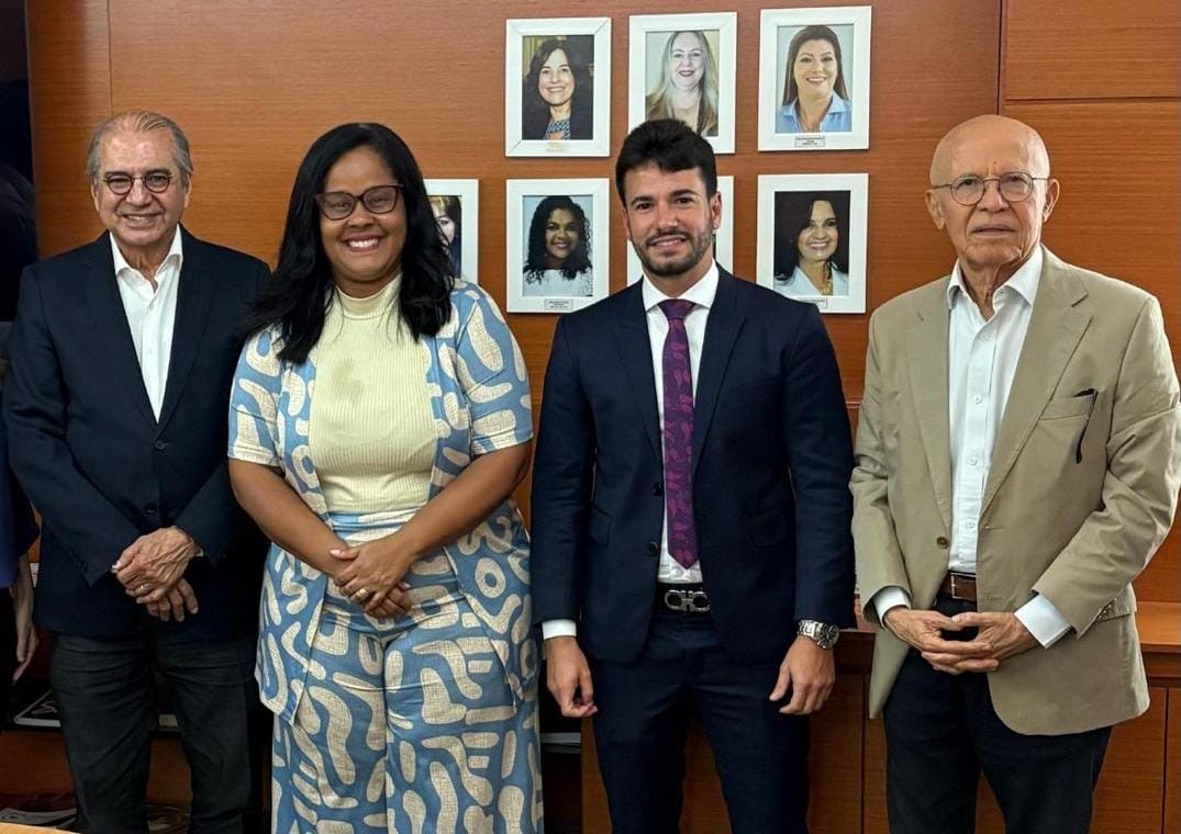 GACC-BA e Prefeitura de Salvador levam arte a crianças com câncer