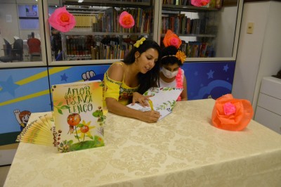 GACC-BA recebe escritora do livro infantil
