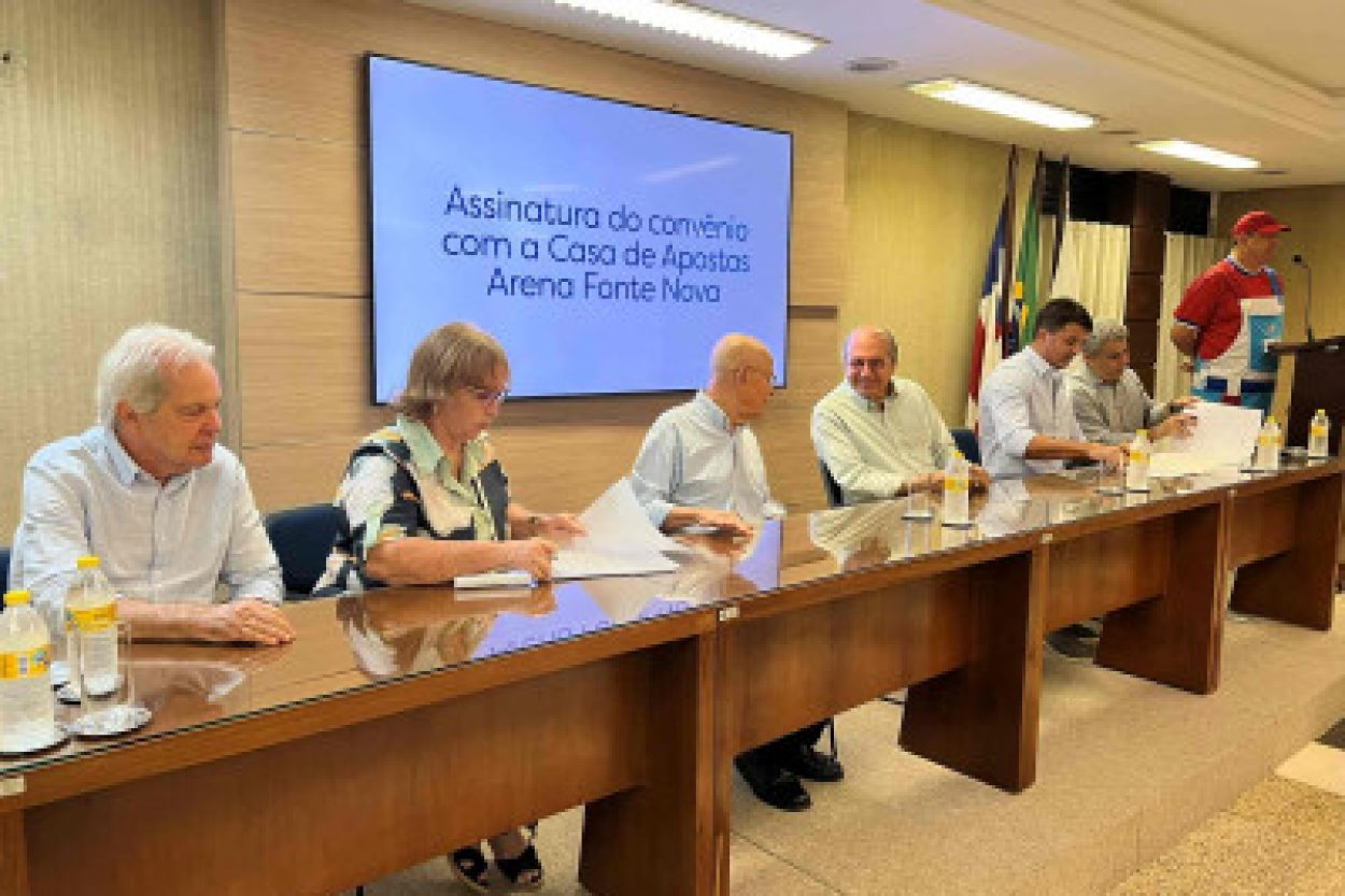 FEIJOAREN_e54b56685b9705a3454931673a04acaf